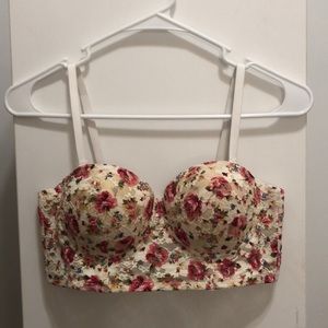 Floral padded crop top